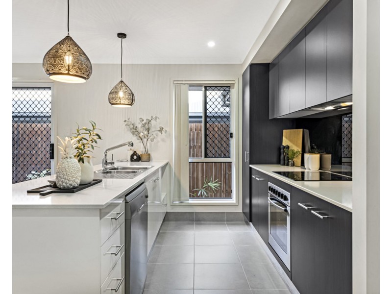 45 Centenary Court, Warner QLD 4500