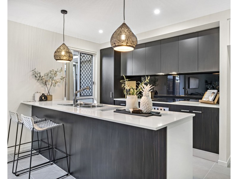 45 Centenary Court, Warner QLD 4500