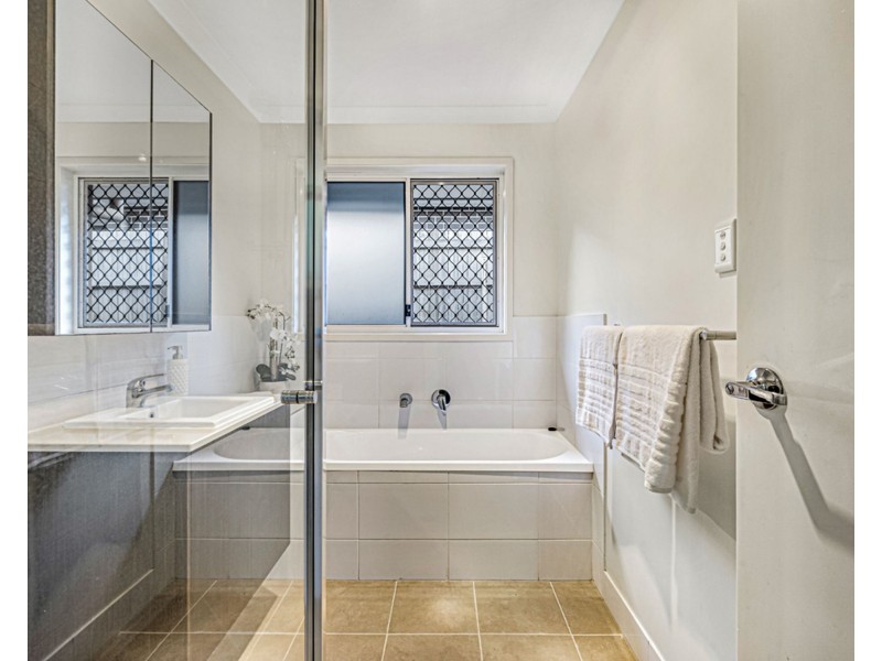 45 Centenary Court, Warner QLD 4500