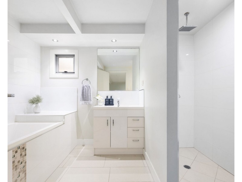 8 Waruda Street, Bracken Ridge QLD 4017