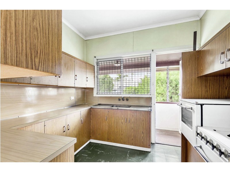 99 South Pine Road, Alderley QLD 4051