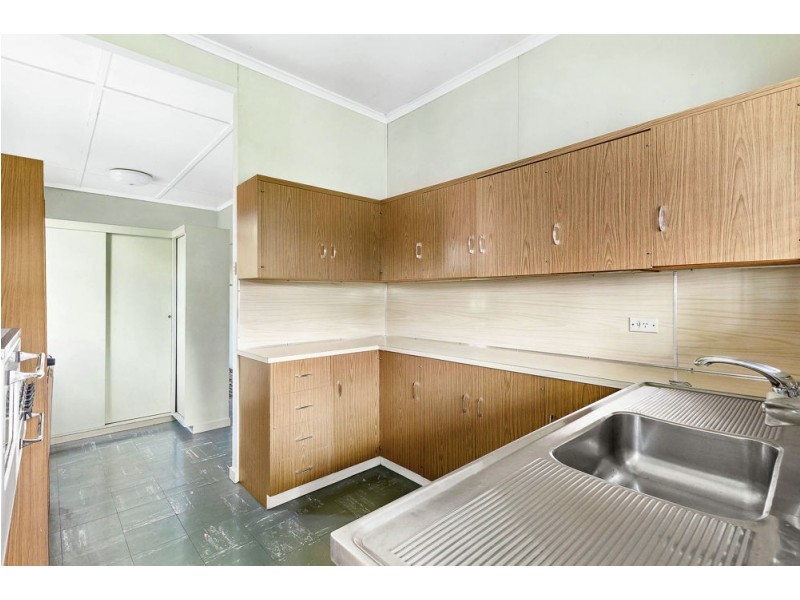 99 South Pine Road, Alderley QLD 4051