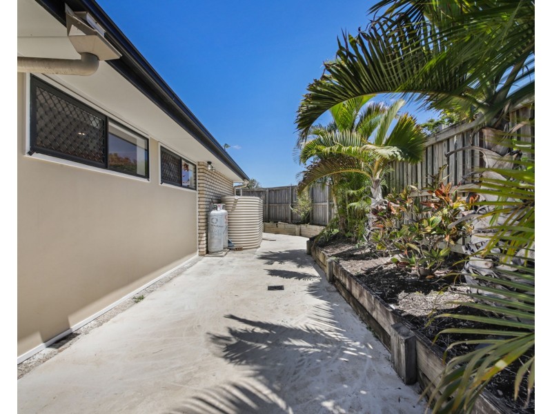 69 Strowe Place, Bracken Ridge QLD 4017
