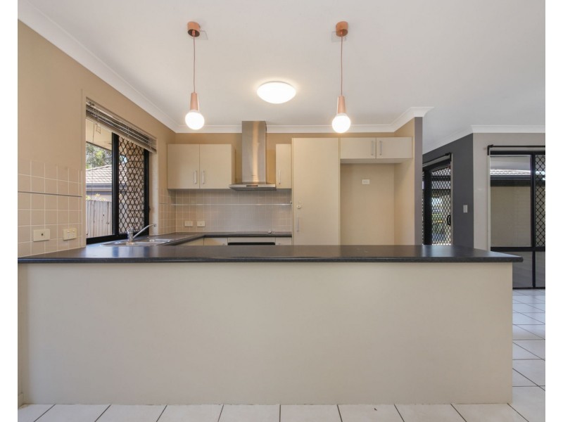 69 Strowe Place, Bracken Ridge QLD 4017