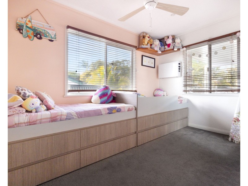 6 Benaroon Street, Bracken Ridge QLD 4017