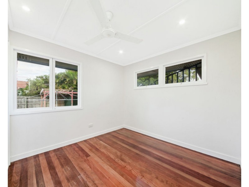 374 Bracken Ridge Rd, Bracken Ridge QLD 4017