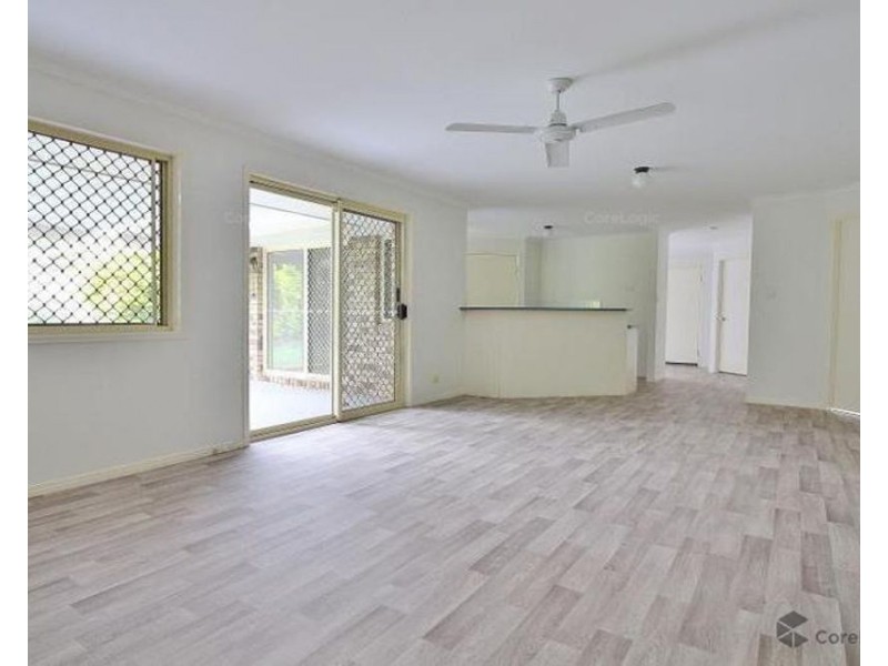 13 Washbrook Crescent, Petrie QLD 4502