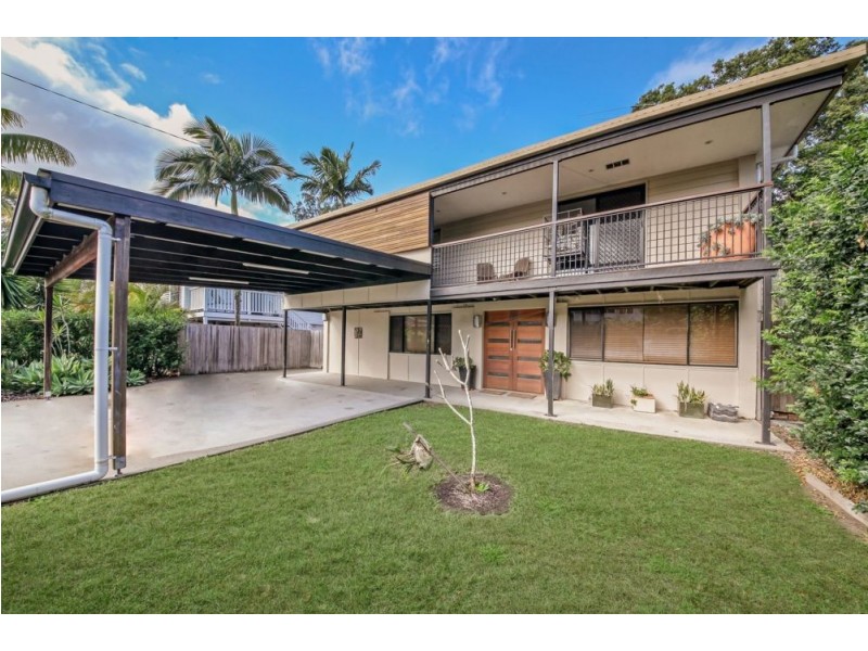 22 Folkstone Avenue, Albany Creek QLD 4035