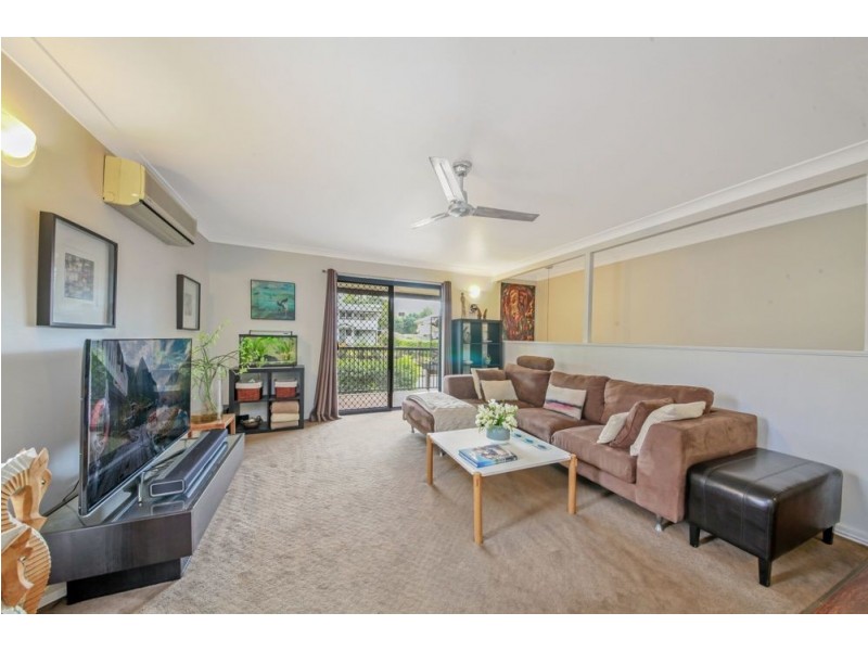 22 Folkstone Avenue, Albany Creek QLD 4035