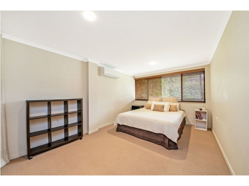 22 Folkstone Avenue, Albany Creek QLD 4035