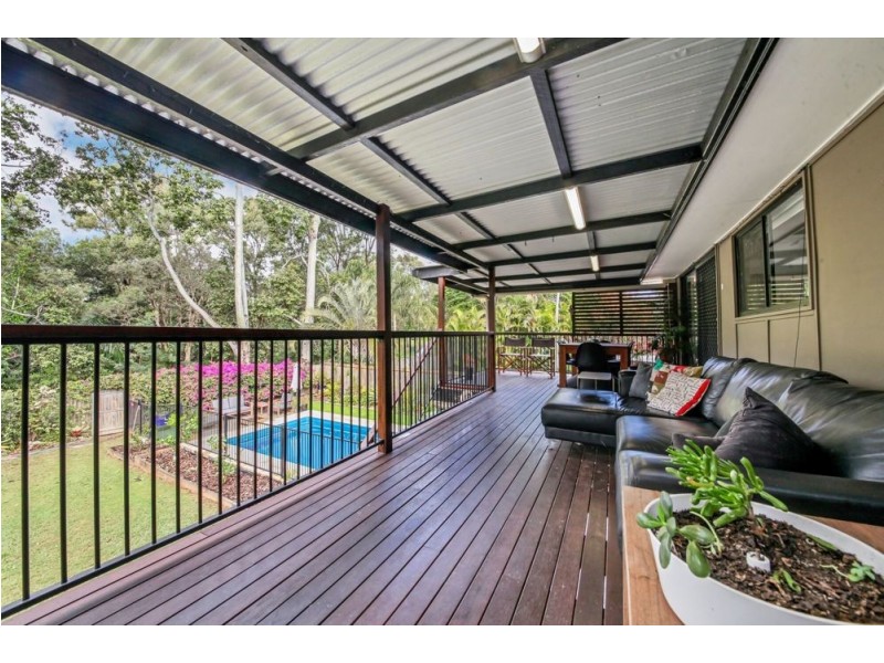22 Folkstone Avenue, Albany Creek QLD 4035