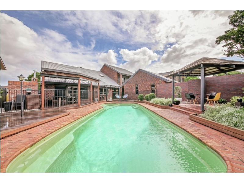 18 McCallum Street, Carseldine QLD 4034