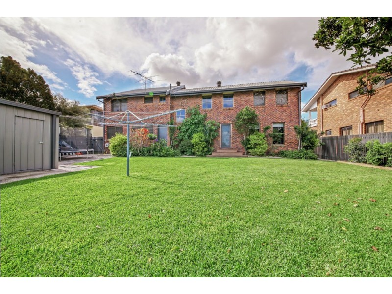 18 McCallum Street, Carseldine QLD 4034