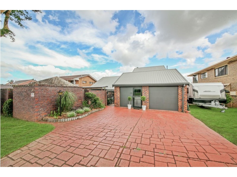 18 McCallum Street, Carseldine QLD 4034