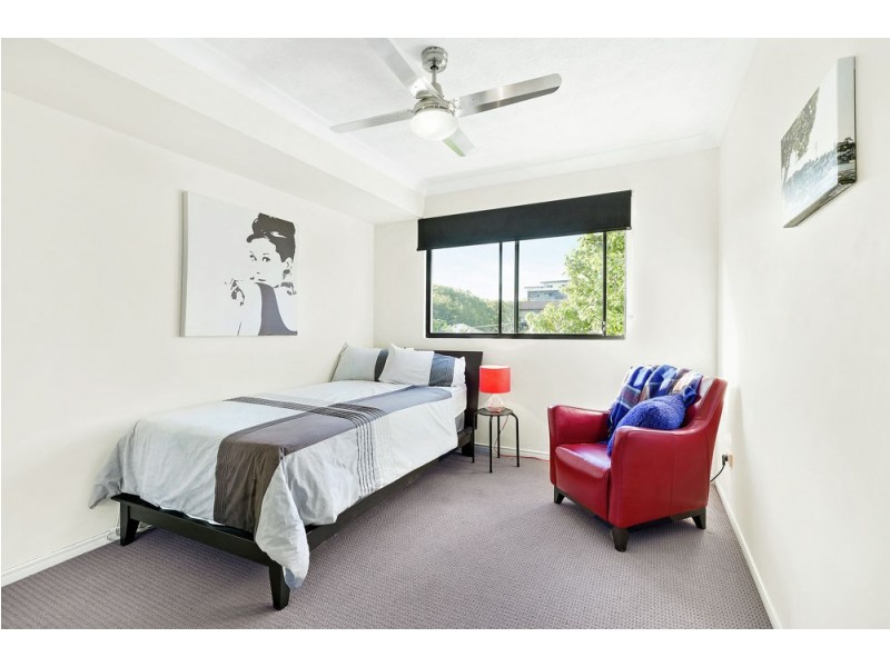 7/33 Hows Road, Nundah QLD 4012