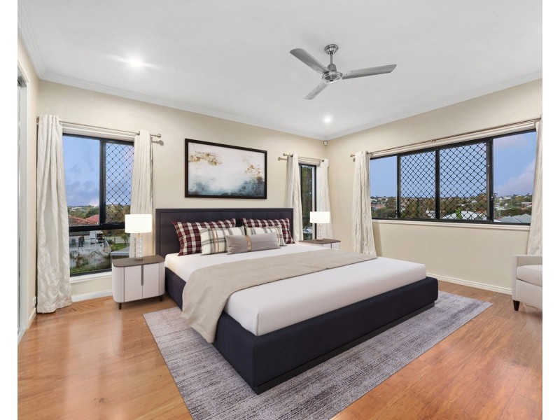 8 Nielson Street, Chermside QLD 4032