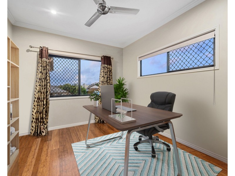 8 Nielson Street, Chermside QLD 4032