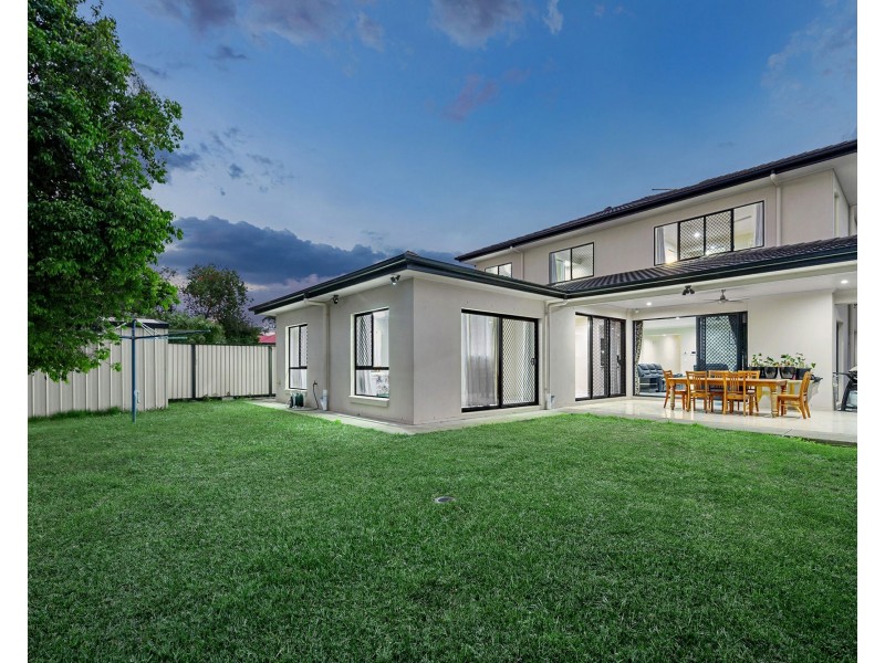 8 Nielson Street, Chermside QLD 4032