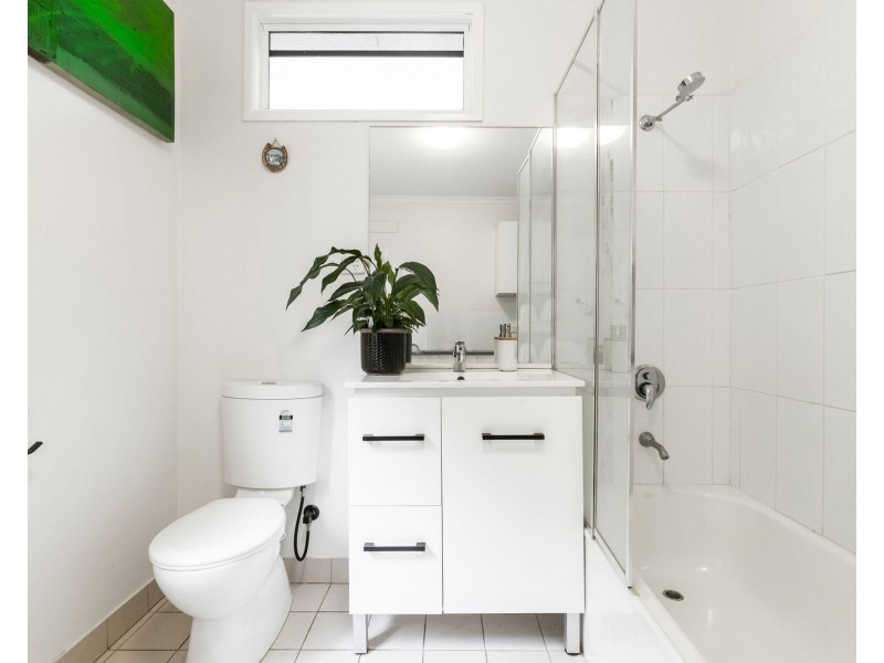 16 Burralong Street, Deagon QLD 4017