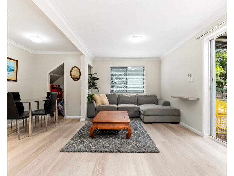 16 Burralong Street, Deagon QLD 4017