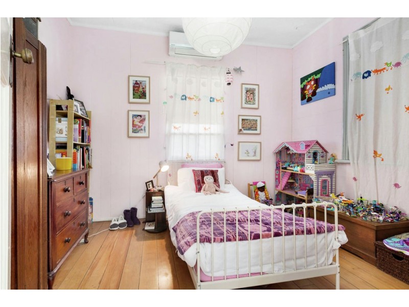 19 Henchman Street, Nundah QLD 4012