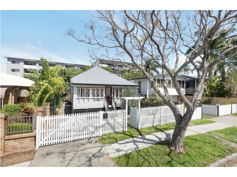 19 Henchman Street, Nundah QLD 4012
