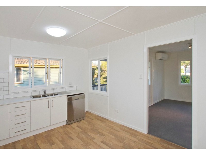402 St Vincents Road, Nudgee QLD 4014