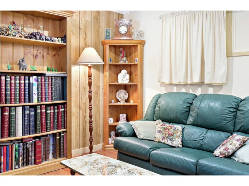 10 Landscape Street, Stafford Heights QLD 4053