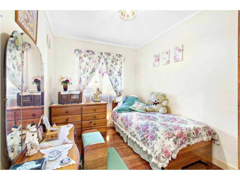 10 Landscape Street, Stafford Heights QLD 4053