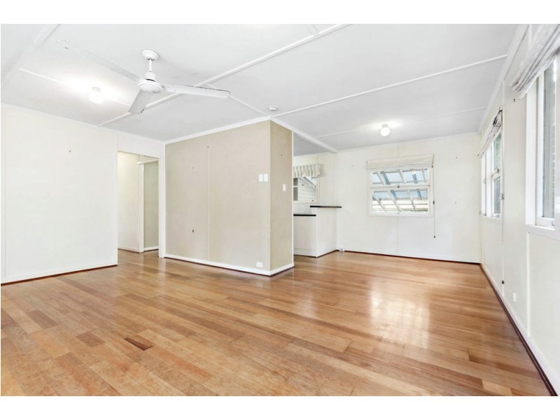 83 Ringrose Street, Stafford Heights QLD 4053