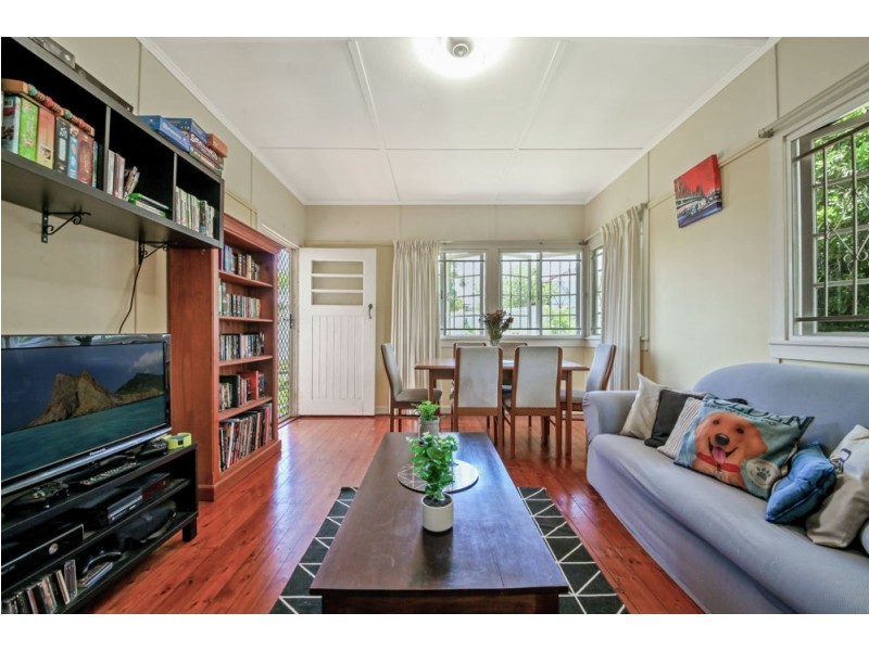 77 Larcombe Street, Zillmere QLD 4034