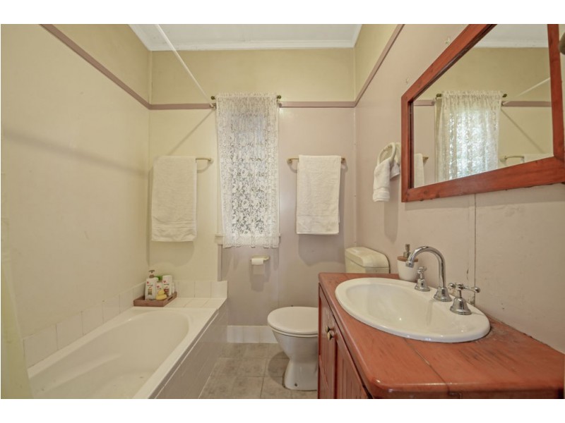 77 Larcombe Street, Zillmere QLD 4034