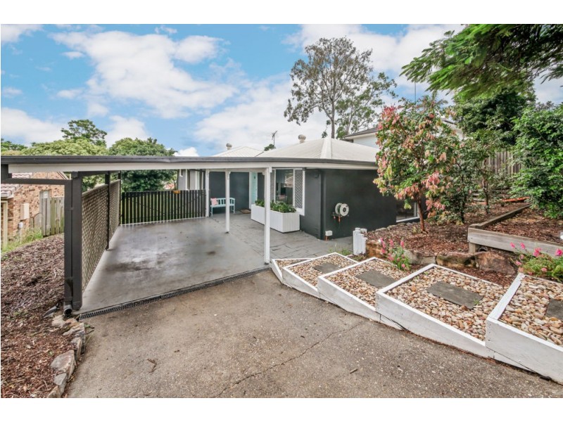 38 Bunya Park Drive, Eatons Hill QLD 4037