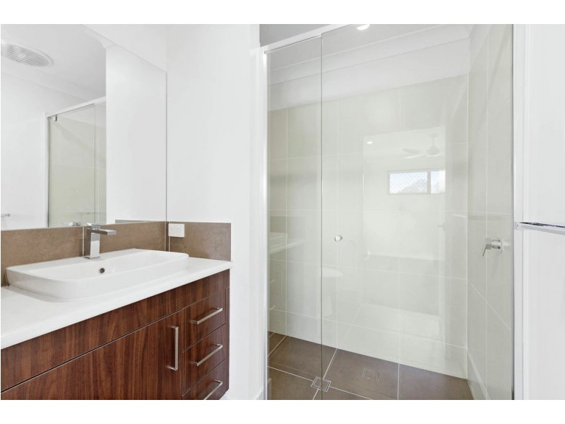 111 Macquarie Circuit, Fitzgibbon QLD 4018