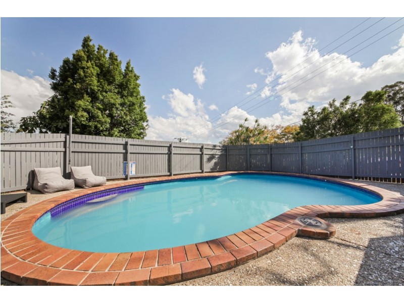 11 Rossett Street, Chermside West QLD 4032