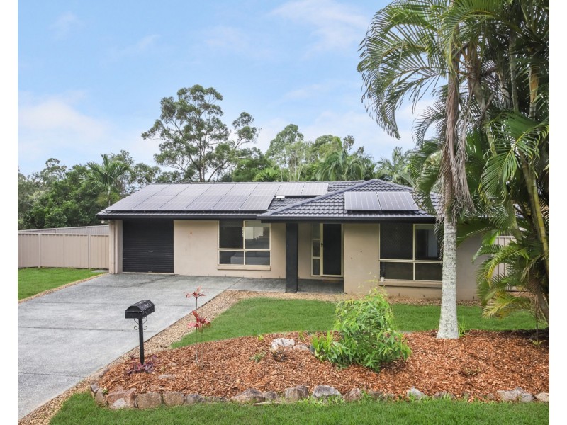 8 Ilona Place, Eatons Hill QLD 4037