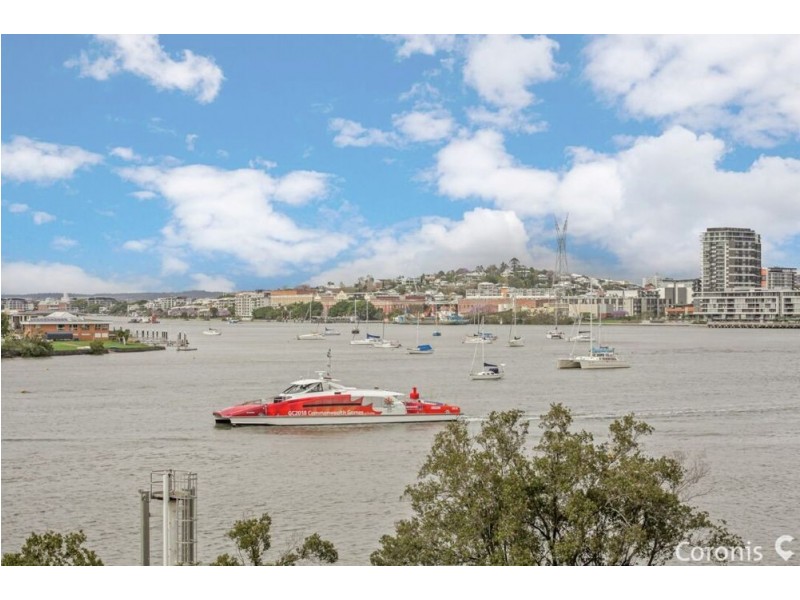 4/8 Toorak Road, Hamilton QLD 4007