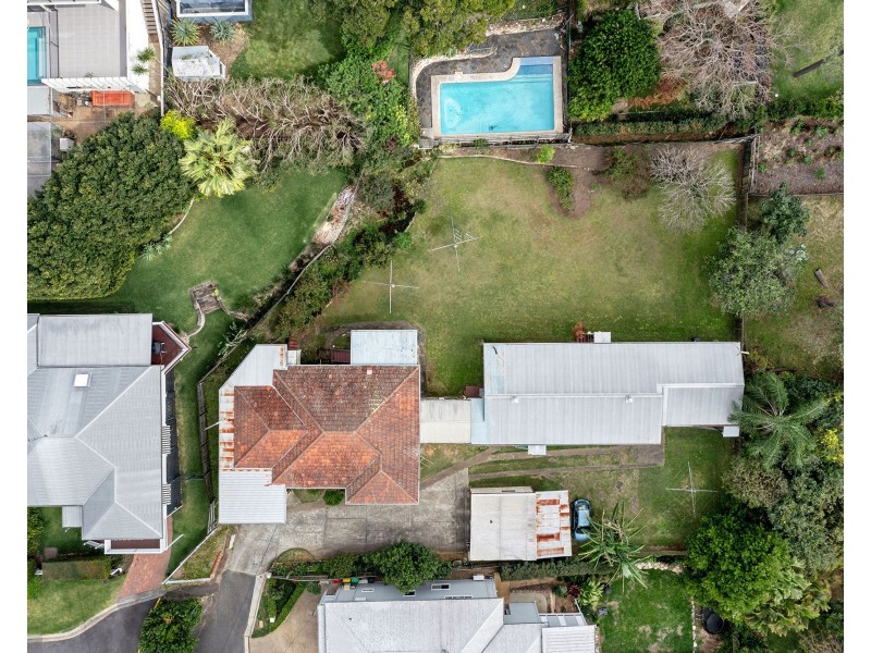 17 Rougham Street, Windsor QLD 4030