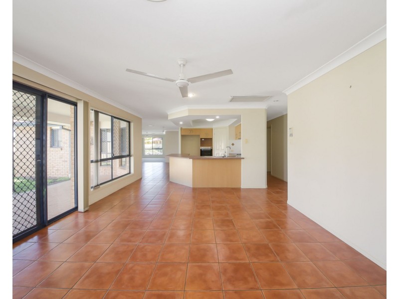 151 Saturn Crescent, Bridgeman Downs QLD 4035