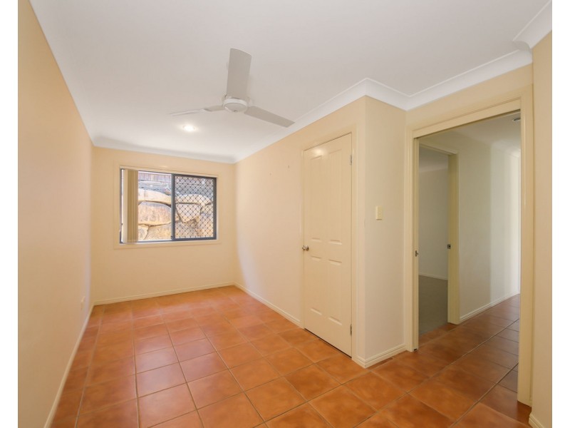 151 Saturn Crescent, Bridgeman Downs QLD 4035