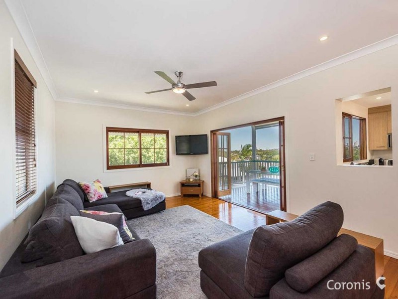 25 Thynne Avenue, Norman Park QLD 4170
