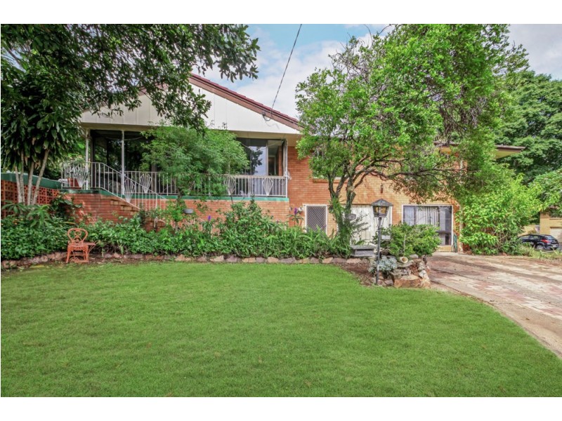 2 Illawong Street, Zillmere QLD 4034