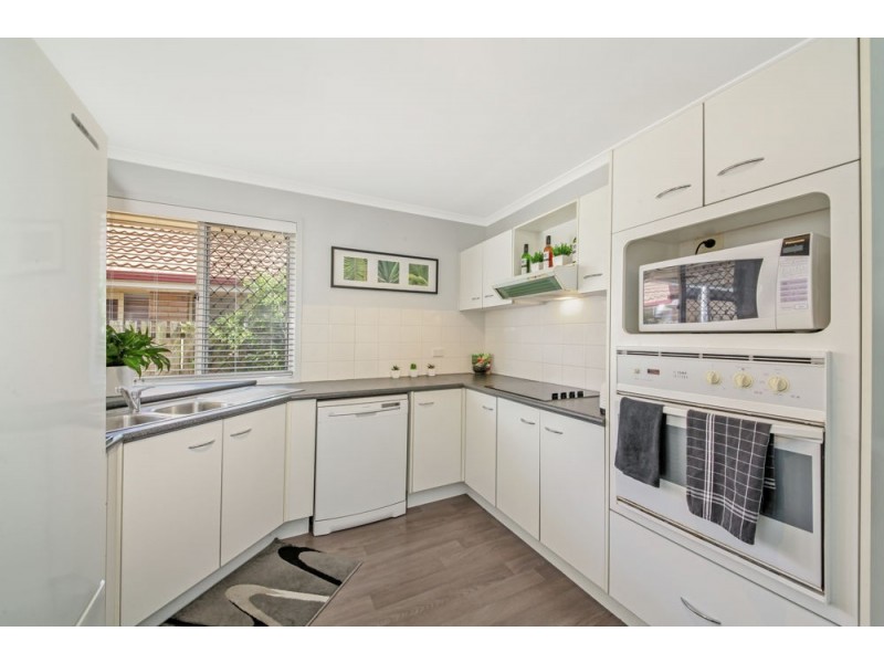 8 Camphor Laurel Close, Fitzgibbon QLD 4018