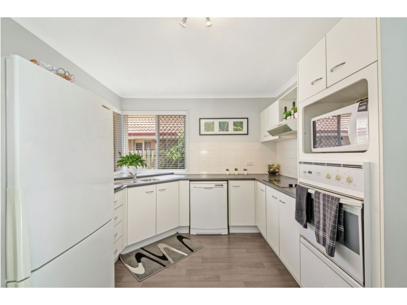 8 Camphor Laurel Close, Fitzgibbon QLD 4018
