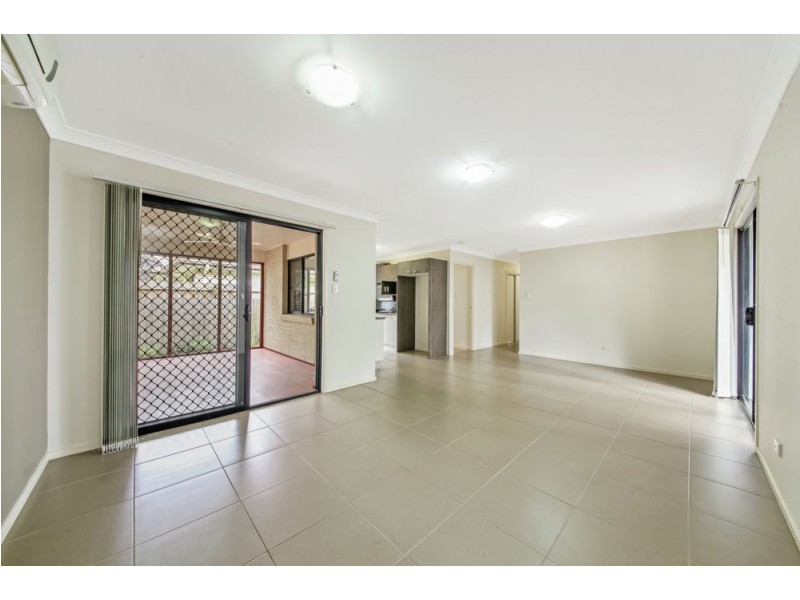 17 Booyong Place, Bridgeman Downs QLD 4035