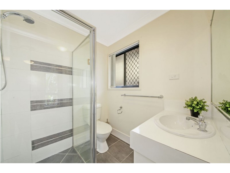 17 Booyong Place, Bridgeman Downs QLD 4035