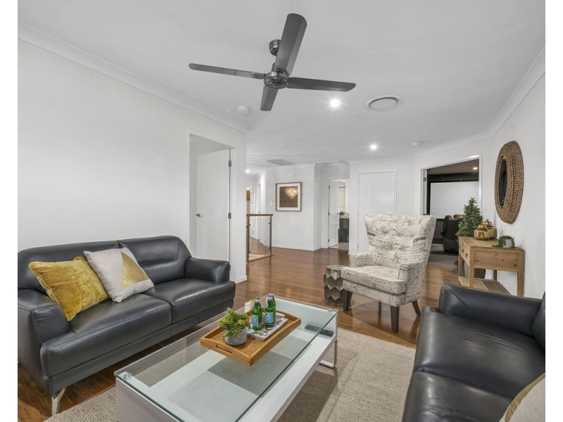 19 Beazley Circuit, Bridgeman Downs QLD 4035