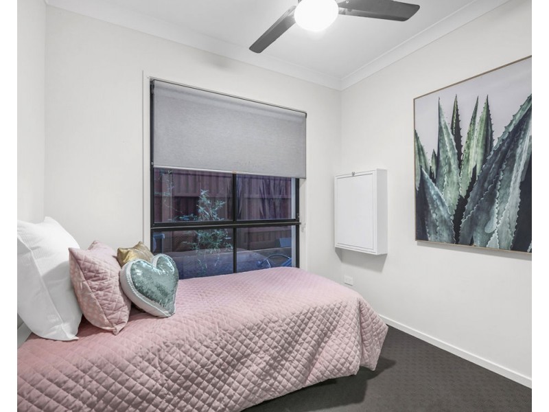 19 Beazley Circuit, Bridgeman Downs QLD 4035