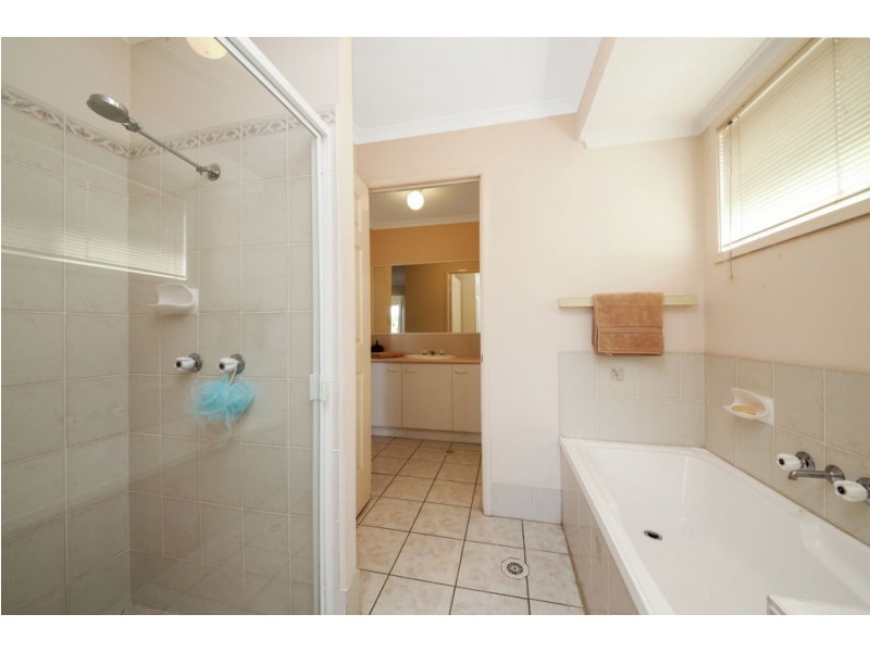 4 Abdale Street, Wavell Heights QLD 4012