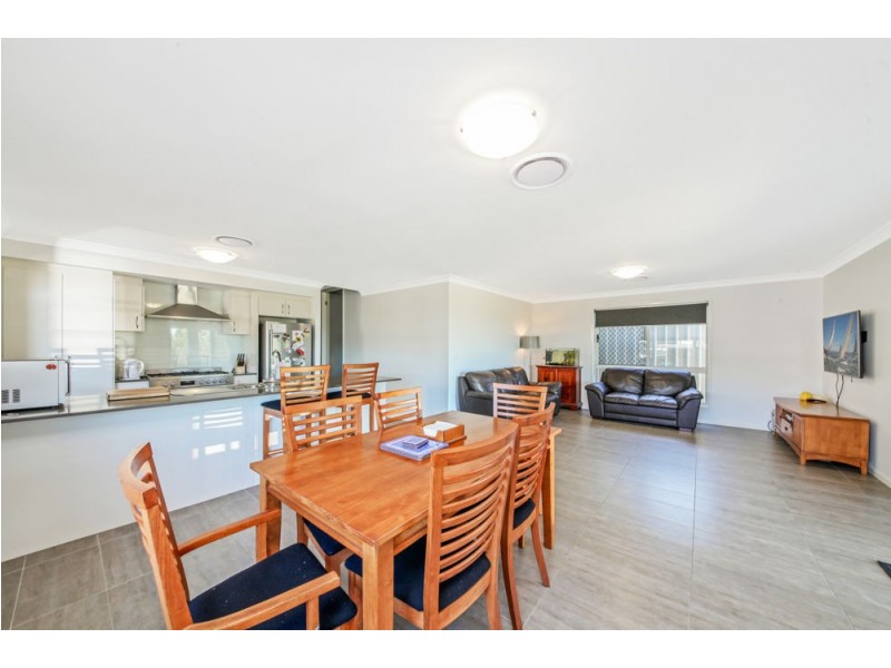 8 Duncan Avenue, Bald Hills QLD 4036